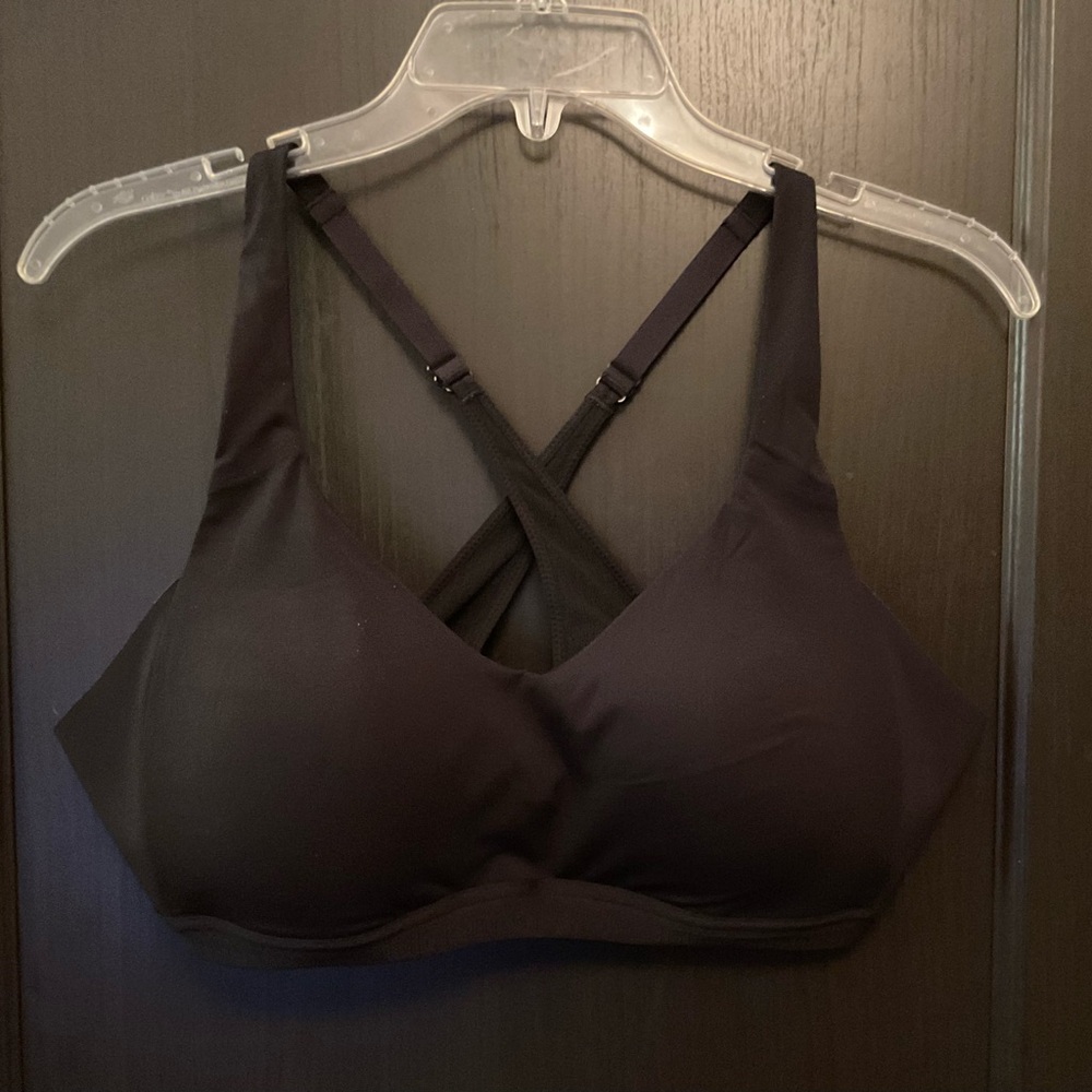 Lululemon Up For It Bra Black B/C Cup Size 8 Criss Cross Mesh Back Sculpt Fit - Picture 1 of 6